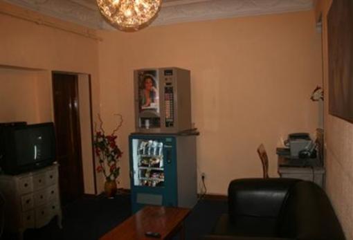 фото отеля Hostal Trevinca Madrid