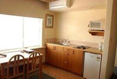 фото отеля Eastern Town House Serviced Apartments