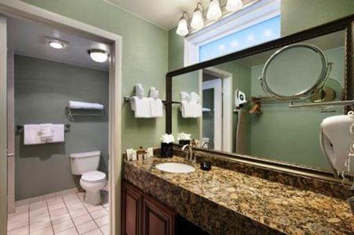 фото отеля BEST WESTERN Key Ambassador Resort Inn