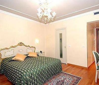 фото отеля Hotel San Luca Venice