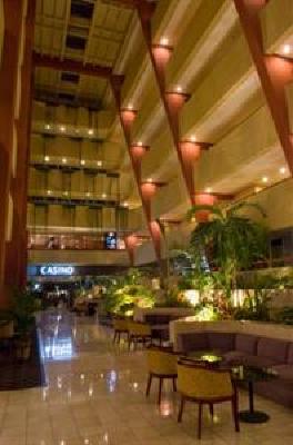 фото отеля Crowne Plaza Hotel Corobici