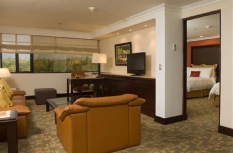фото отеля Crowne Plaza Hotel Corobici