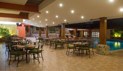 фото отеля Crowne Plaza Hotel Corobici