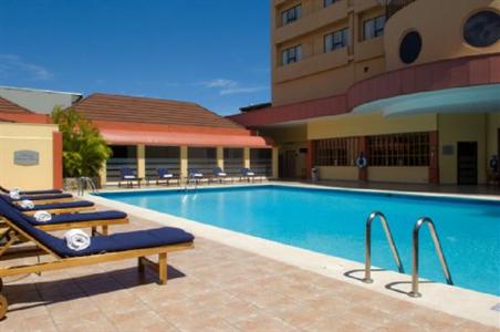 фото отеля Crowne Plaza Hotel Corobici