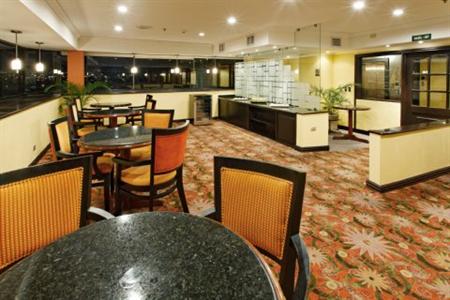 фото отеля Crowne Plaza Hotel Corobici