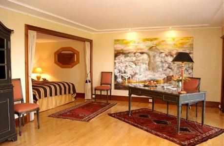 фото отеля Hotel Refsnes Gods Manor