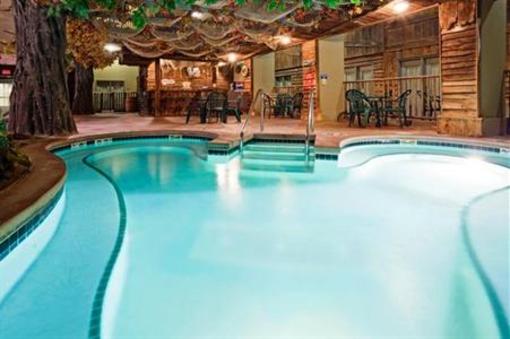 фото отеля Holiday Inn Hotel & Suites Madison West