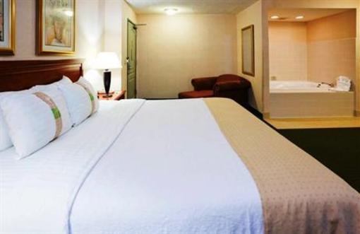 фото отеля Holiday Inn Hotel & Suites Madison West