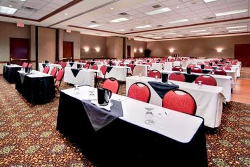 фото отеля Holiday Inn Hotel & Suites Madison West