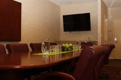 фото отеля Hilton Garden Inn Los Angeles / Montebello