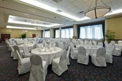 фото отеля Coast Tsawwassen Inn