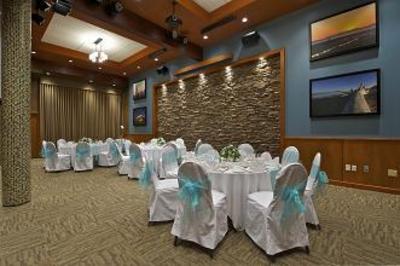 фото отеля Coast Tsawwassen Inn