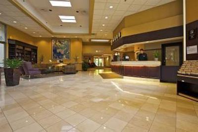 фото отеля Coast Tsawwassen Inn