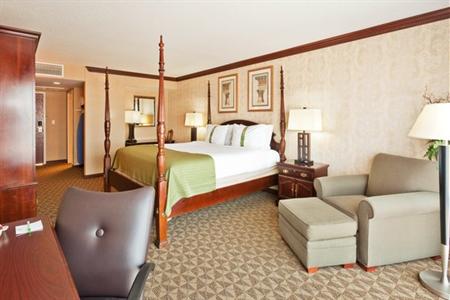 фото отеля Holiday Inn University Plaza - Bowling Green
