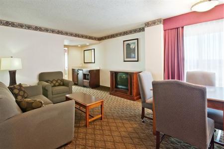 фото отеля Holiday Inn University Plaza - Bowling Green