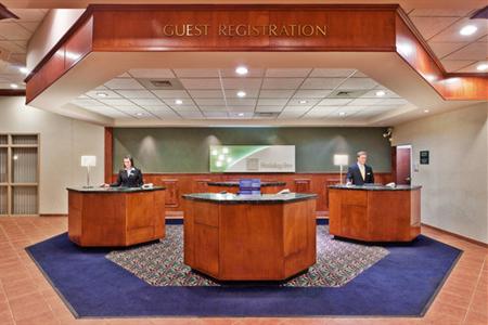 фото отеля Holiday Inn University Plaza - Bowling Green
