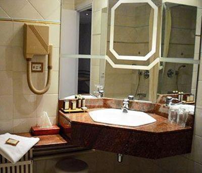 фото отеля Le Grand Hotel Saint-Quentin