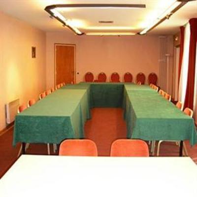 фото отеля Le Grand Hotel Saint-Quentin