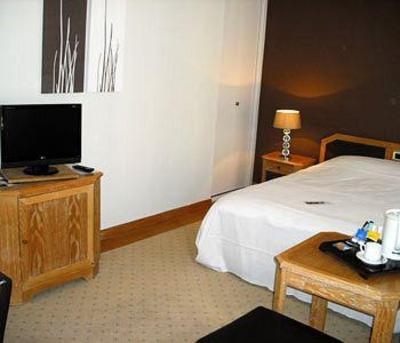 фото отеля Le Grand Hotel Saint-Quentin