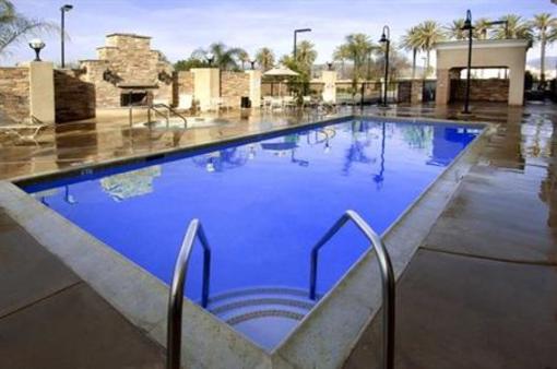фото отеля Hampton Inn & Suites Hemet