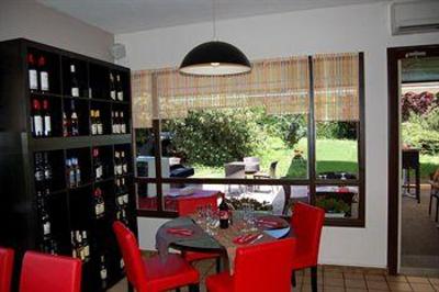 фото отеля Comfort Hotel Lons-le-Saunier