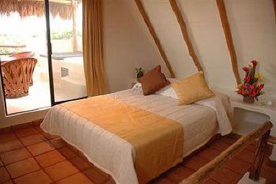 фото отеля La Tortuga Hotel Playa del Carmen