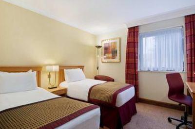 фото отеля Hilton Warwick / Stratford-upon-Avon