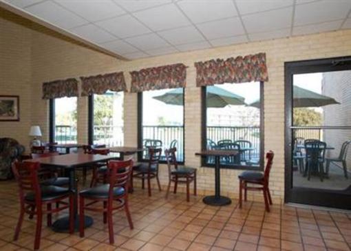 фото отеля Hampton Inn Fayetteville - Cross Creek Mall