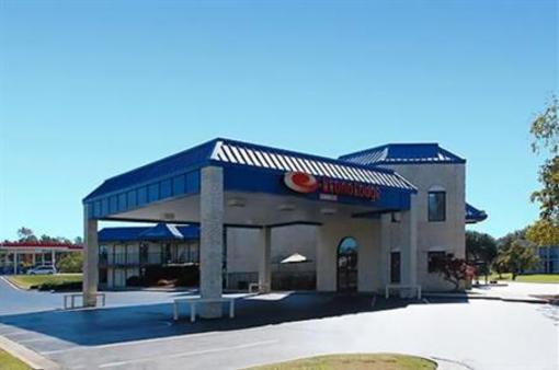 фото отеля Hampton Inn Fayetteville - Cross Creek Mall