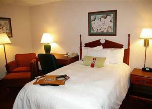 фото отеля Hampton Inn Fayetteville - Cross Creek Mall