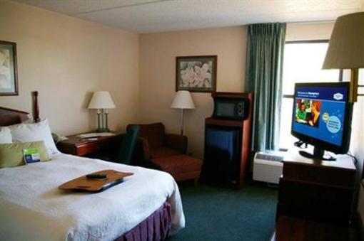 фото отеля Hampton Inn Fayetteville - Cross Creek Mall