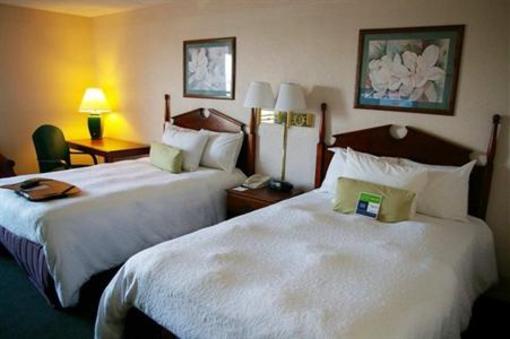 фото отеля Hampton Inn Fayetteville - Cross Creek Mall