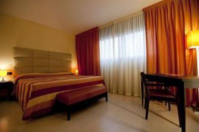 фото отеля Grand Hotel Donatello Imola