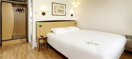 фото отеля Campanile Morlaix Saint-Martin-des-Champs Hotel