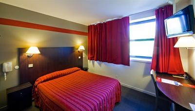 фото отеля Inter Hotel Republique Clermont-Ferrand