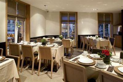 фото отеля Hotel Marceau Champs Elysees