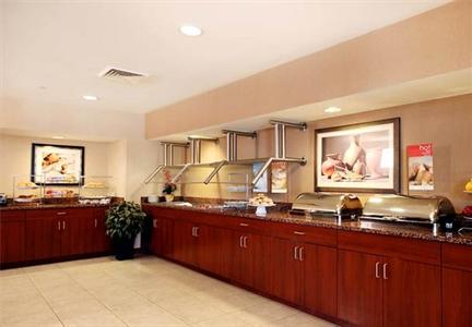 фото отеля Courtyard by Marriott Potomac Mills