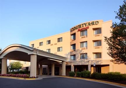 фото отеля Courtyard by Marriott Potomac Mills