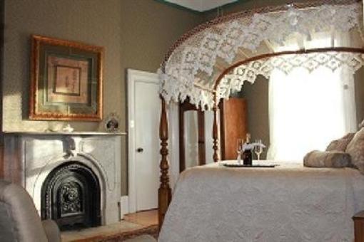 фото отеля Stone Maiden Inn