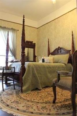 фото отеля Stone Maiden Inn