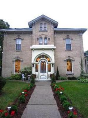 фото отеля Stone Maiden Inn