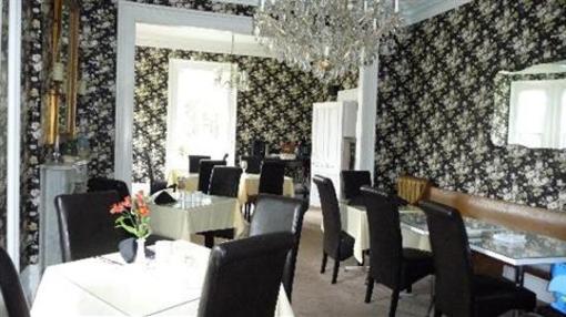 фото отеля Stone Maiden Inn