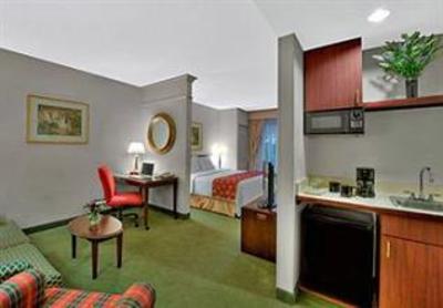 фото отеля SpringHill Suites Manchester Airport