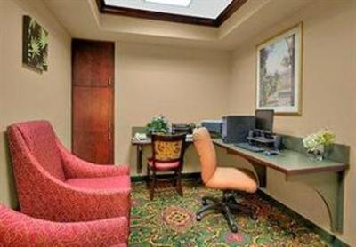 фото отеля SpringHill Suites Manchester Airport