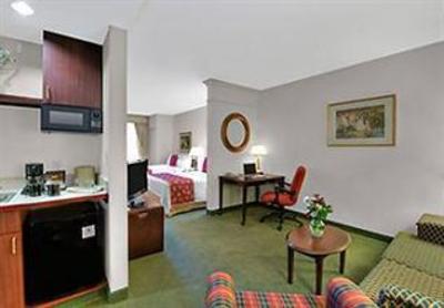 фото отеля SpringHill Suites Manchester Airport