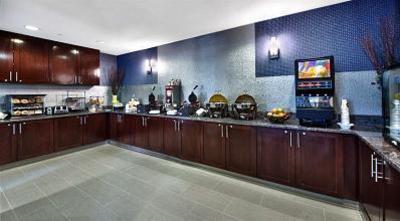 фото отеля SpringHill Suites Manchester Airport