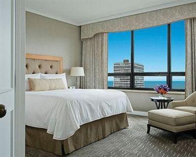 фото отеля The Ritz-Carlton Chicago (A Four Seasons Hotel)