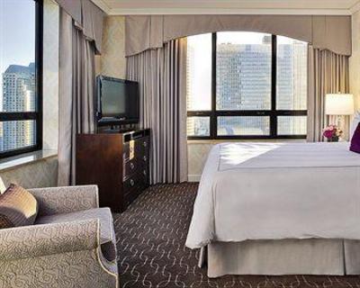фото отеля The Ritz-Carlton Chicago (A Four Seasons Hotel)