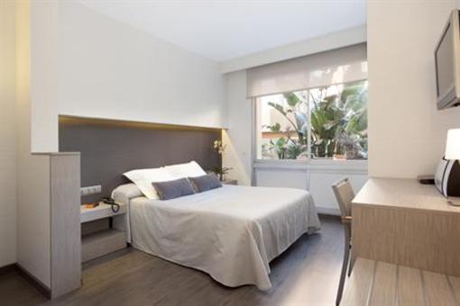 фото отеля Aparthotel Silver