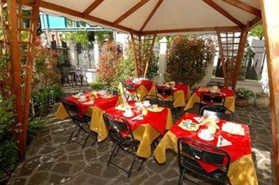 фото отеля Villa Adele Hotel